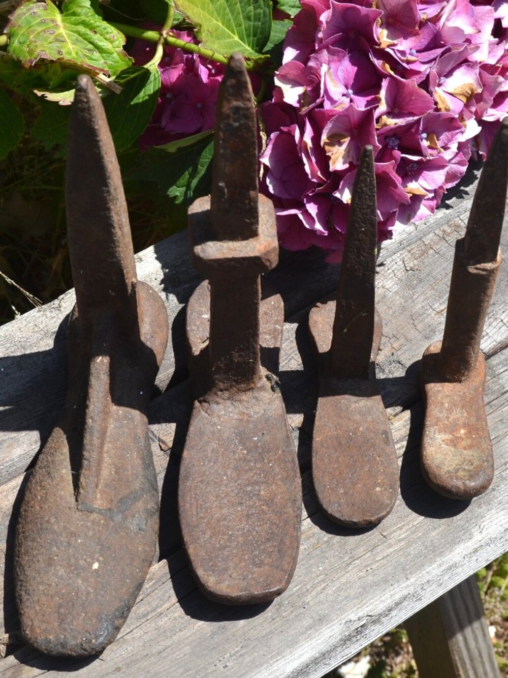 4 LOT Antique Assorted Sizes Cobbler Shoe Forms Cast Iron Rust